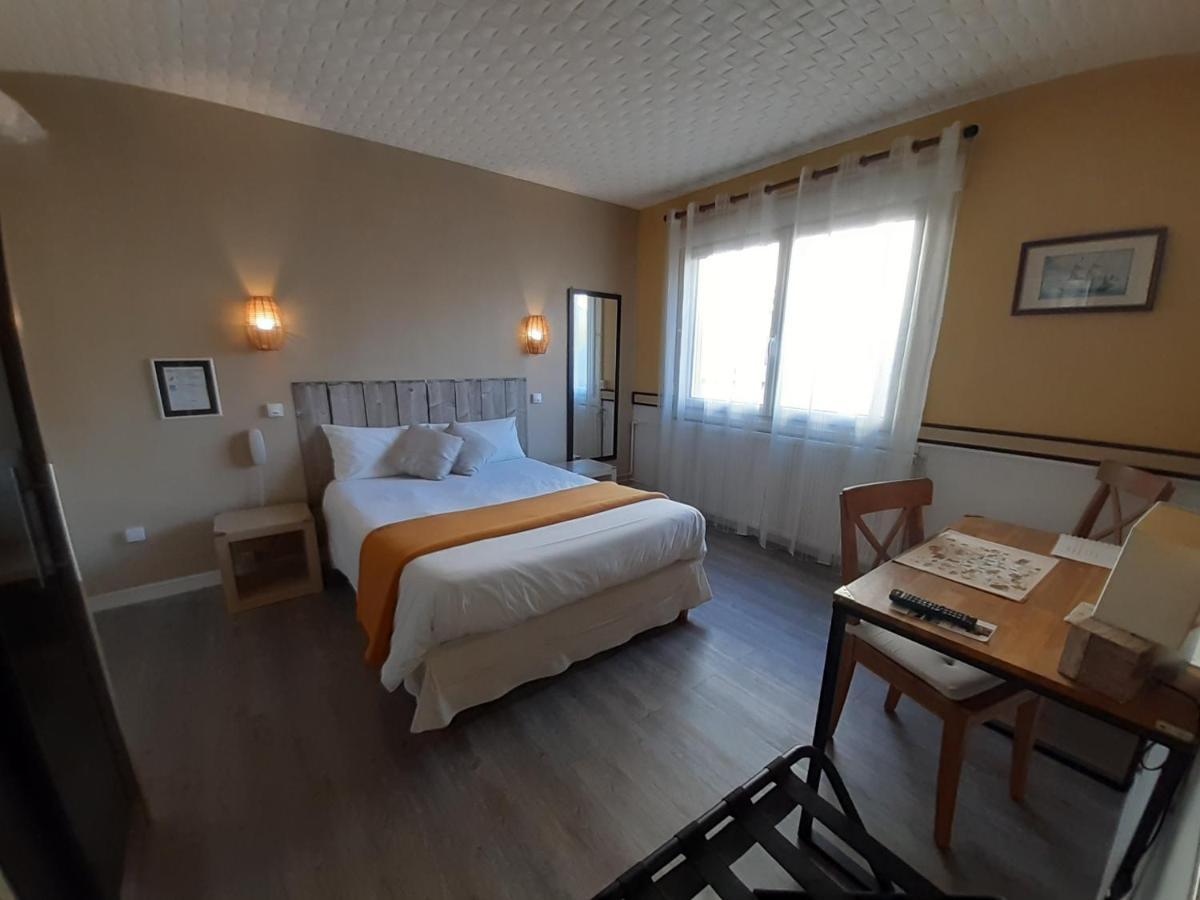 Hotel Du Tricastin Пьерлат Экстерьер фото